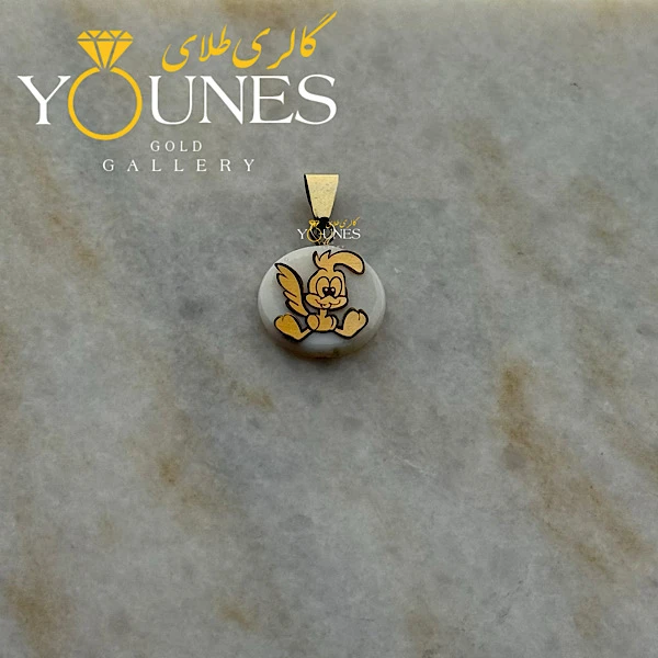 آویز طلا حکاکی سنگ صدف میگ میگ کوچک